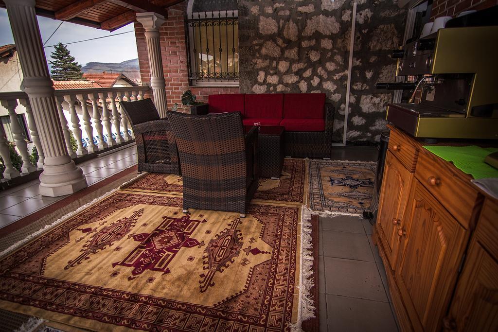 Apartment Red House Visoko Exterior foto